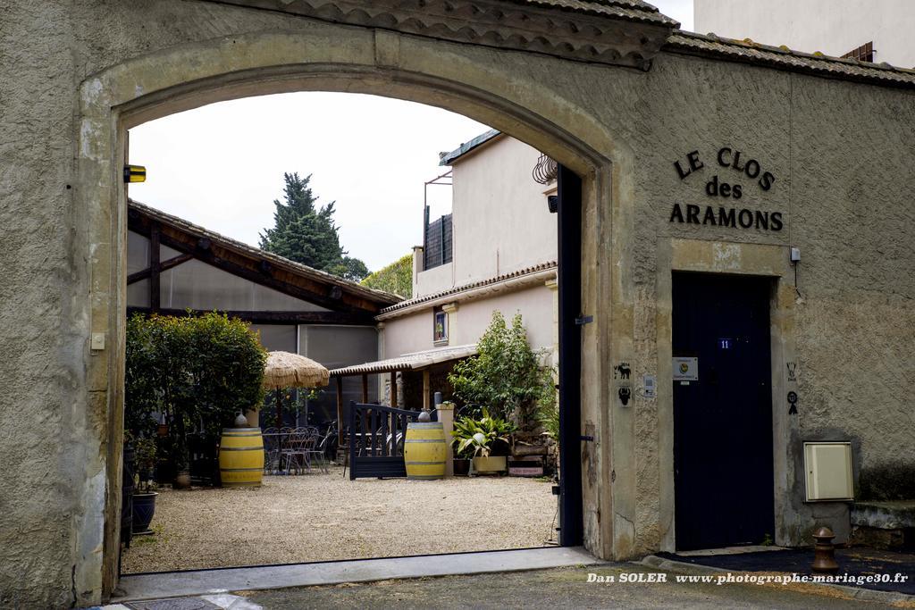 Le Clos Des Aramons Bernis Екстериор снимка