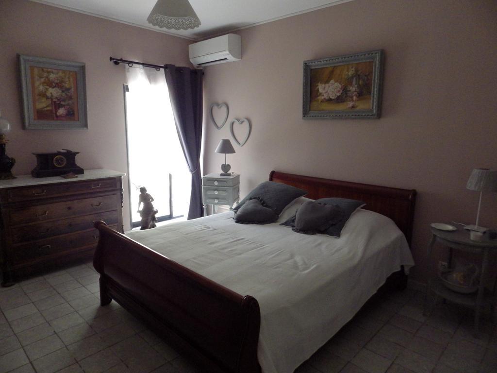 Le Clos Des Aramons Bernis Екстериор снимка