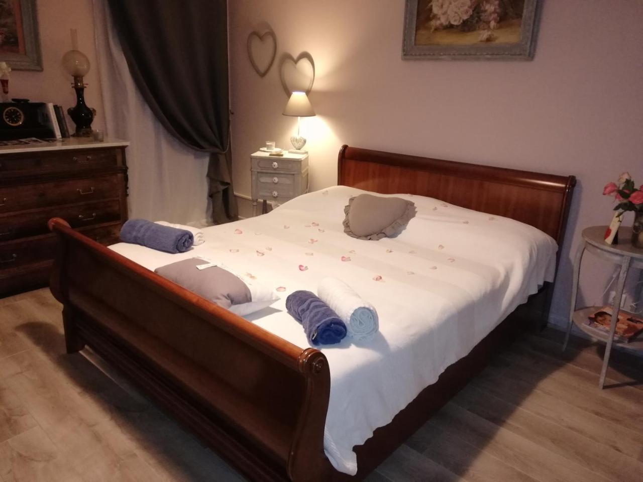 Le Clos Des Aramons Bernis Екстериор снимка